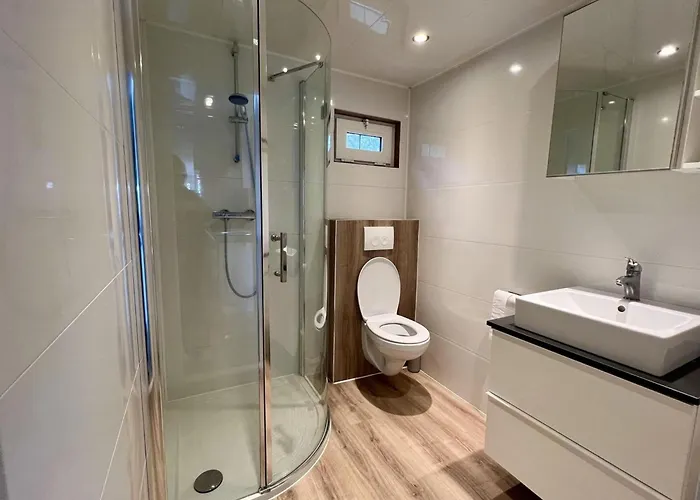 Modern In Campanula Park With Garden Feriehus