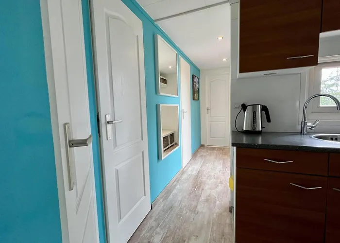 Feriehus Modern In Campanula Park With Garden