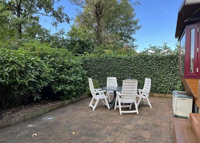 Modern In Campanula Park With Garden Feriehus Sint Maartensvlotbrug