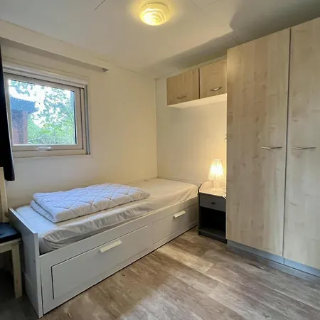 Modern In Campanula Park With Garden Ferienhaus *