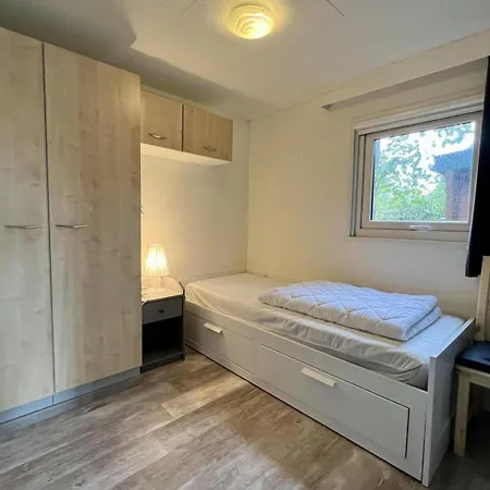 Modern In Campanula Park With Garden 別荘 Sint Maartensvlotbrug