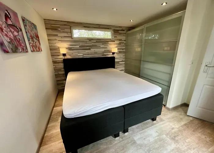 Modern In Campanula Park With Garden 別荘 Sint Maartensvlotbrug